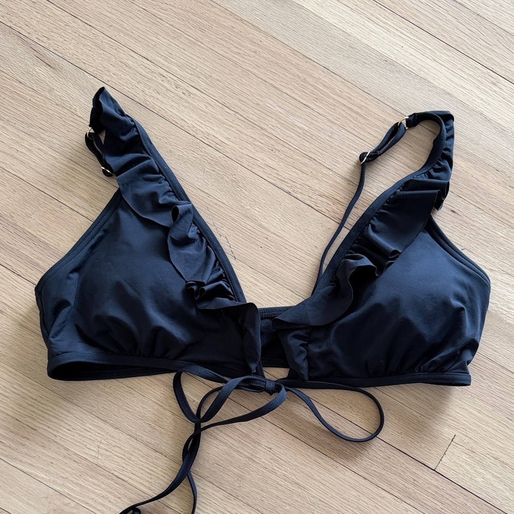 La Vie en Rose - Ruffled Black Bikini Top - Large